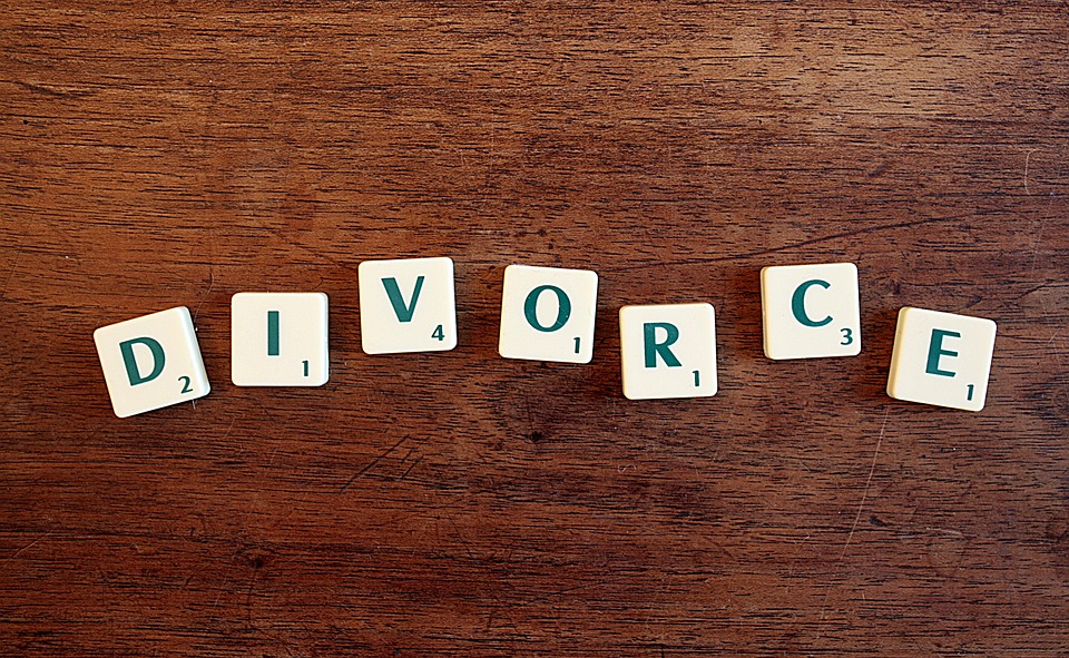 The Cost of Hiring a Divorce Attorney: What to Expect in 2024